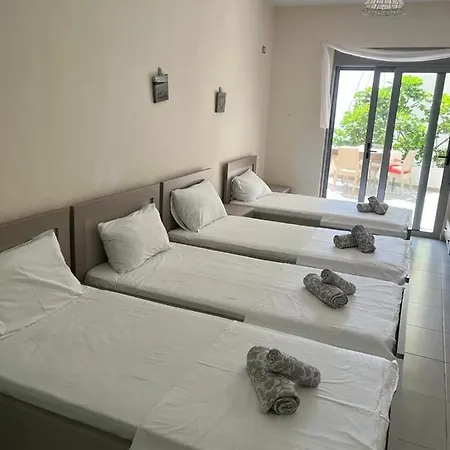 Riviera Apartment *