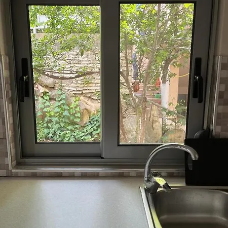 Riviera Apartment