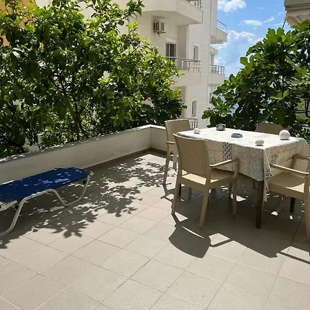 Riviera Apartment *