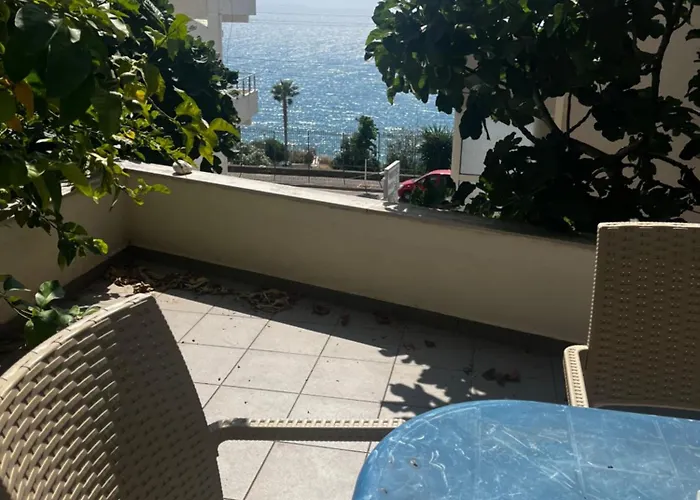 Riviera Apartment